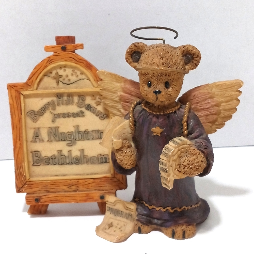 Youngs Inc Berry Hill Bears Bethlehem Figurine Christmas Decor Vintage